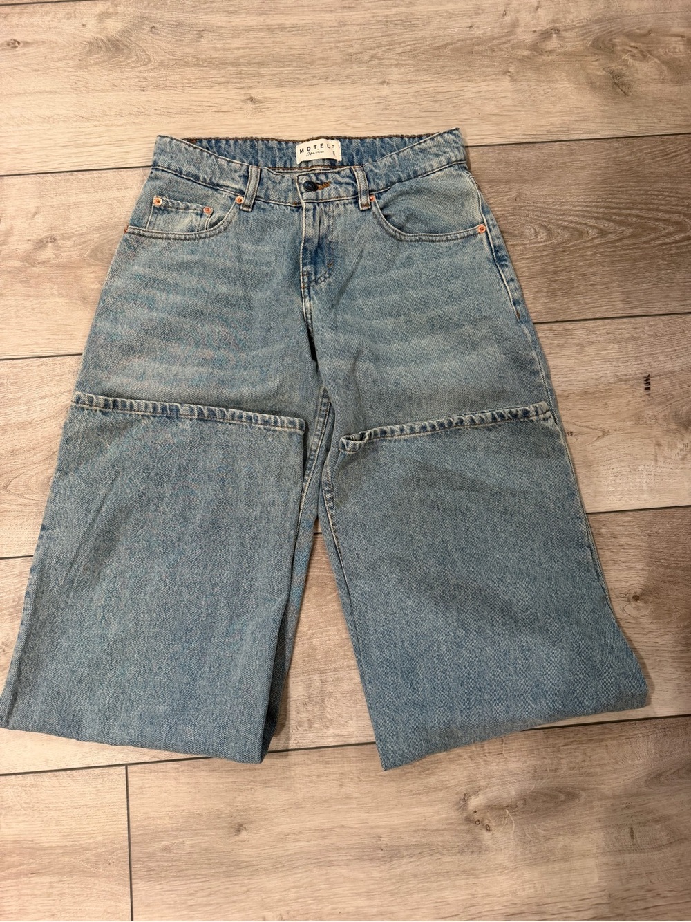 Motel Rocks Light Blue Wide-Leg Cropped Jeans